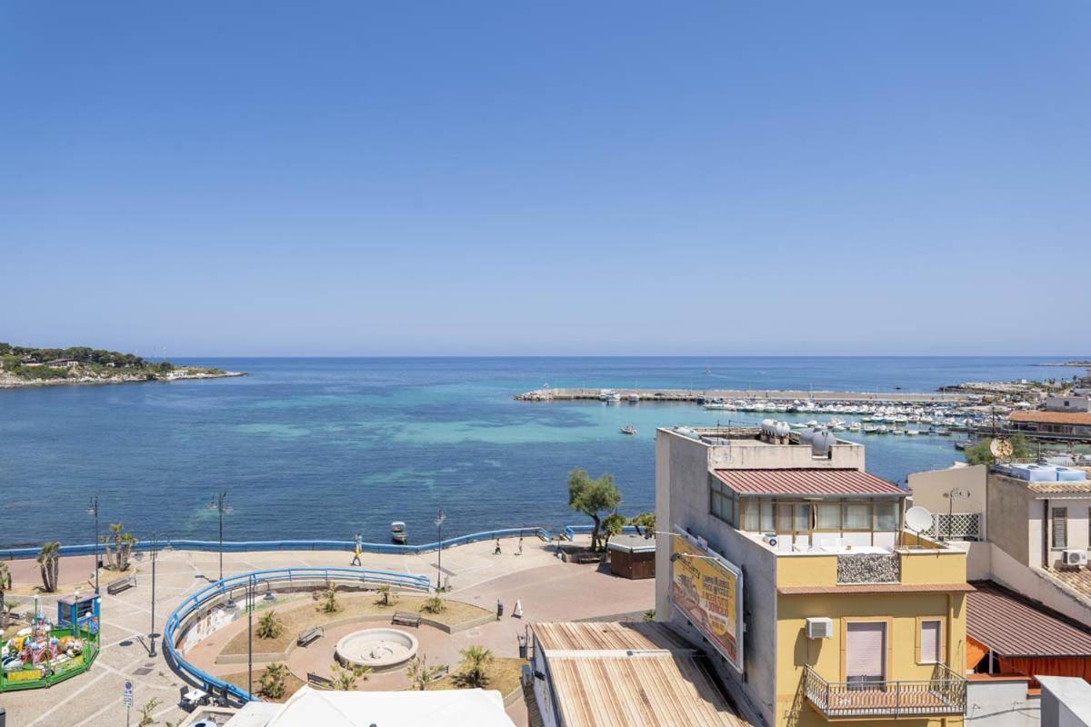 B&B Una Terrazza Sul Golfo Di สเฟอร์ราคาวาลโล ภายนอก รูปภาพ