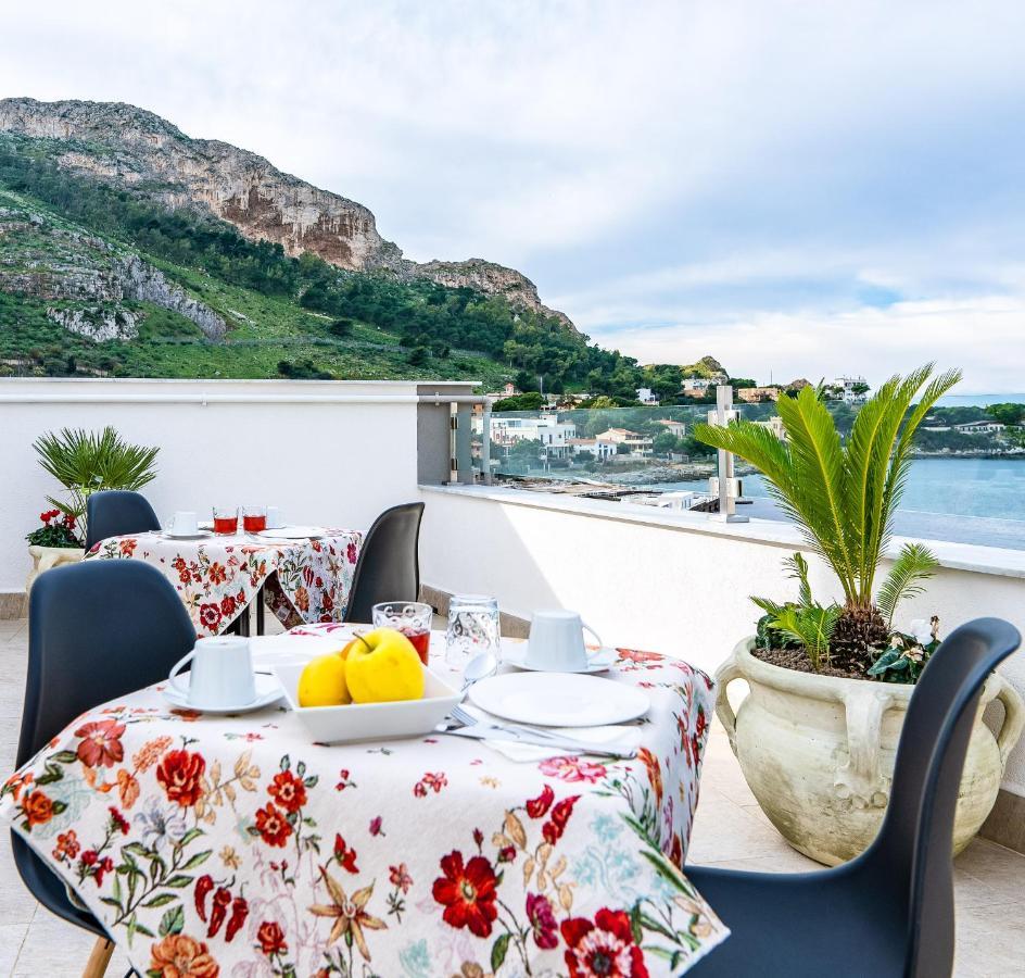 B&B Una Terrazza Sul Golfo Di สเฟอร์ราคาวาลโล ภายนอก รูปภาพ
